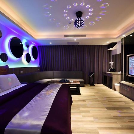 Meng Siang Motel Pingzhen Eksteriør billede
